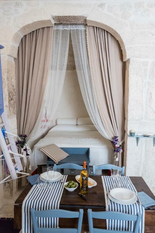 Casa Di Amici Apartment ออสตูนี ภายนอก รูปภาพ